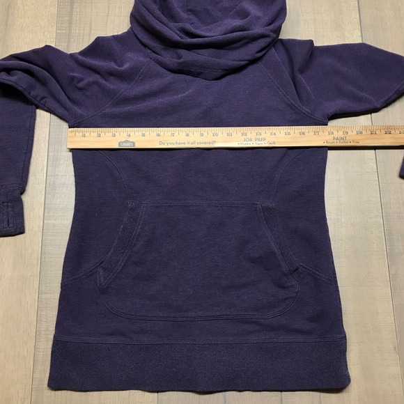 L.L. Bean Sweatshirt Womens Size S Purple Cozy Pullover Cowl Neck Pocket Travel - Picture 6 of 9